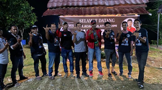 Sekretaris DPC PDIP Lhokseumawe Fakhrizal (Baju Kaos Garis) Optimis Maju Caleg DPRK Nomor urut 2 Dapil 2 kecamatan Muara Dua. Foto: Istimewa